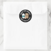 Sticker Rond Cuire Le Monde Un Bateau Lieu Cuisson Pun Dark BG (Sac)