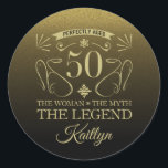 Sticker Rond Custom Cute Happy 50th Birthday<br><div class="desc">Fournitures élégantes personnalisables pour les fêtes d'anniversaire pour les femmes,  avec parties scintillant en faux noir et or. Personnalisez-le en ajoutant le nom de la fille d'anniversaire.</div>