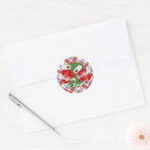 Sticker Rond Custom Santas Mittens On Red Green Plaid Pattern (Enveloppe)