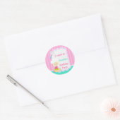 Sticker Rond Cute Blonde Girl Baking Anniversaire (Enveloppe)