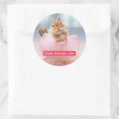 Sticker Rond Cute Chipmunk Ballerina en tutu au Dance Studio (Sac)