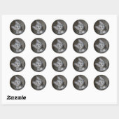 Sticker Rond Cute Curious Grey Tabby Cat Kitten (Feuille)