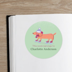 Sticker Rond Cute Ice Sking Dachshund Green School Bookplate