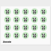 Sticker Rond Cute Little Panda avec Bâton en Bambou vert (Feuille)