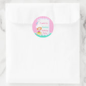 Sticker Rond Cute Red Hair Girl Baking Anniversaire (Sac)