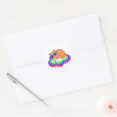 Sticker Rond Cute Sleeping Orange Cat on Rainbow Cloud with Sta (Enveloppe)