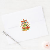Sticker Rond Cute Snake en Lion Danser avec "Fu" (Enveloppe)