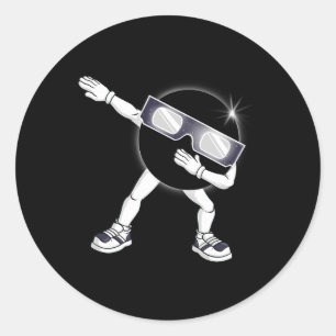 Sticker Rond Dabbing Total Solar Eclipse 2024 Totality Dab Kids