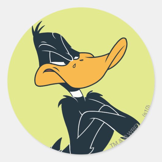 Sticker Rond DAFFY DUCK™ avec bras croisés (Devant)