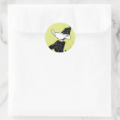 Sticker Rond DAFFY DUCK™ avec bras croisés (Sac)