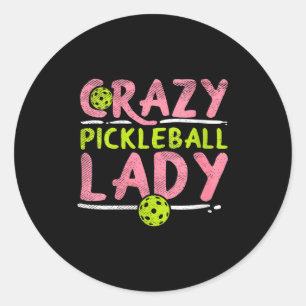 Sticker Rond Dame de pickleball folle féminine drôle de balle d