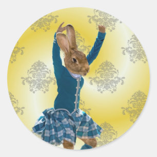 Sticker Rond Danseur des montagnes écossais de lapin mignon