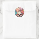 Sticker Rond Death by Pastels, Roses and Peeking Gothic Skull (Sac)