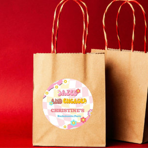 Sticker Rond Décoration de fête de bachelorette étourdie et fia