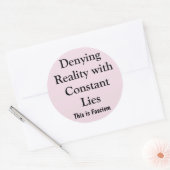 Sticker Rond Denying Reality (Enveloppe)