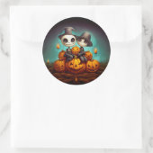 Sticker Rond Des amis païens éffrayants fêtent l'Halloween (Sac)