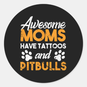 Sticker Rond Des Moms Impressionnantes Ont Des Tatouages Et Des