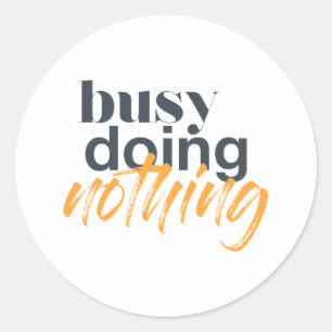 Sticker Rond Design urbain, moderne et tendance de Busy Doy Not