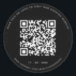 Sticker Rond Détails du mariage Qr Code Simple Noir Minimal Chi<br><div class="desc">Conçu pour les couples qui apprécient la simplicité de l'esthétique moderne. L'utilisation d'un code QR permet à vos invités d'accéder à des informations détaillées sur votre mariage à leur convenance,  tandis que le design noir et minimal ajoute une touche de classe.</div>