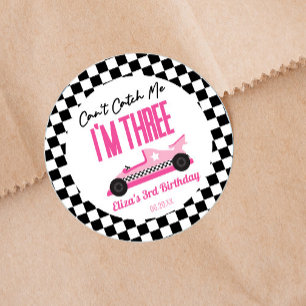 Sticker Rond Deux Fast Pink Race Car 2e fête d'anniversaire