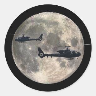 Sticker Rond deux hélicoptères silhoués par une pleine lune