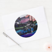 Sticker Rond DJ Seismic - Sentez-Le ! (Enveloppe)