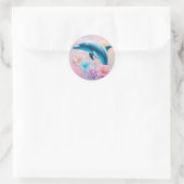 STICKER ROND DOLPHINE FLORALE (Sac)