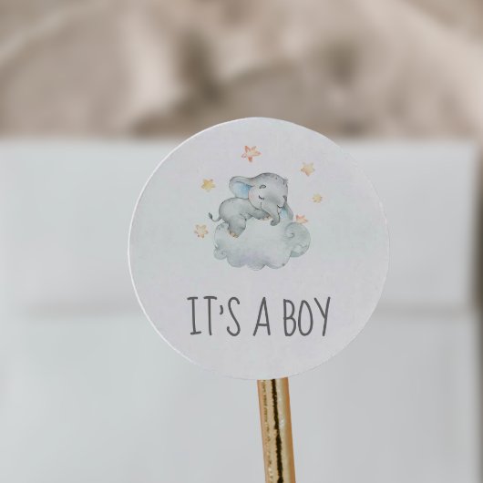 Sticker Rond Dormir petit éléphant C'est un Baby shower garçon