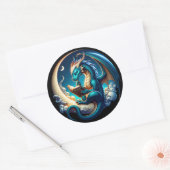 Sticker Rond Dragon Bookworm, Moonlight Reading Tee (Enveloppe)