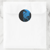 Sticker Rond Dragon tribal volant - bleu sur noir (Sac)