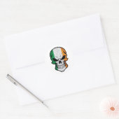 Sticker Rond Drapeau crâne souriant d'Irlande (Enveloppe)