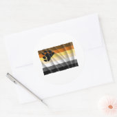 Sticker Rond Drapeau de la fierté de l'ours brun (Enveloppe)