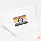 Sticker Rond Drapeau de la protestation peinte à l'ours (Enveloppe)