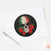 Sticker Rond Drapeau italien crâne avec roses rouges (Enveloppe)