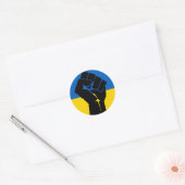 Sticker Rond Drapeau ukrainien à poing noir (Enveloppe)