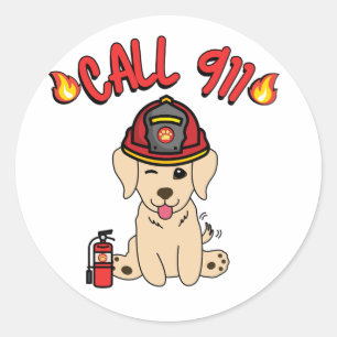 Sticker Rond Drôle chien d'extraction est un pompier