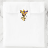 Sticker Rond Drôle Chihuahua mangeant Taco Cartoon (Sac)