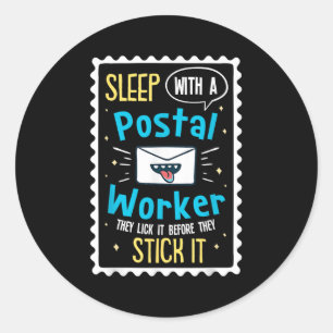 Sticker Rond Drôle Postal Worker dit - Mailman Postman Posta