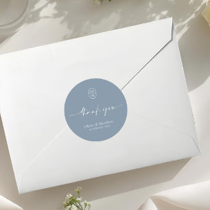Sticker Rond Dusty Blue Chic & Moderne Monogramme de Mariage