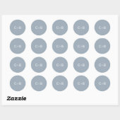 Sticker Rond Dusty Blue Monogram Modern Wedding (Feuille)