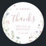 Sticker Rond Dusty Pink Fleur sauvage Rustic Boho merci pour<br><div class="desc">Elégante délicate aquarelle fleur sauvage conception de couronne avec script moderne. Palettes pastel de rose doux, blanc cassé, beige, bleu poussiéreux, verdure botanique, simple et romantique. Idéal pour une fête de douche nuptiale bleu rustique moderne quelque chose, mariage de jardin de campagne boho au printemps et en été. Voir toutes...</div>