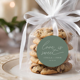 Sticker Rond Écriture Moderne Love Is Sweet Mariage