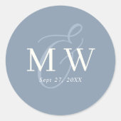 Sticker Rond Élégant Dusty Blue Ampersand Monogram Mariage (Devant)