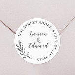 Sticker Rond Elegant Foliage Mariage Adresse<br><div class="desc">Des autocollants d'adresse ronde mariage conçus sur mesure pour les enveloppes mariages et enregistrez les dates avec un design rustique élégant de feuillage avec nom et adresse personnalisés.</div>
