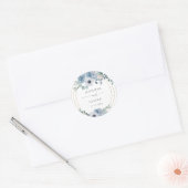 Sticker Rond Elégant mariage bleu Dusty en faveur Classic Round (Enveloppe)