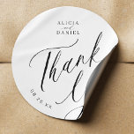 Sticker Rond Elégant mariage de calligraphie merci pour<br><div class="desc">Elegant simple minimaliste mariage noir et blanc faveur Merci sticker avec un élégant élégant script de calligraphie chic et élégant. Facilité de personnalisation avec vos détails ! Convient aux mariages noirs de cravate neutre formels. Veuillez noter que les couleurs arrière - plan et texte peuvent être modifiées pour correspondre à...</div>