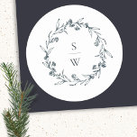 Sticker Rond Élégant Mariage de monogramme de couronne de lauri<br><div class="desc">Si vous avez besoin d'une personnalisation supplémentaire,  n'hésitez pas à m'envoyer un message sur yellowfebstudio@gmail.com .</div>