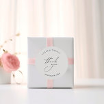 Sticker Rond Élégant minimaliste Merci Mariage<br><div class="desc">Conçu pour coordonner avec pour la collection de Faire-part de mariage "Chloe". Voir le lien de collection sur cette page pour voir tous les éléments correspondants dans cette belle conception.</div>