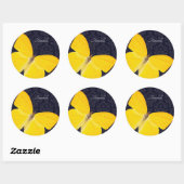 Sticker Rond Elégant Papillon jaune Noir Damas Ajouter un nom (Feuille)