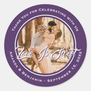 Sticker Rond Élégant Purple Love Is Sweet Mariage Photo